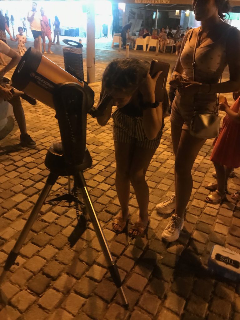 To Look Through a Telescope