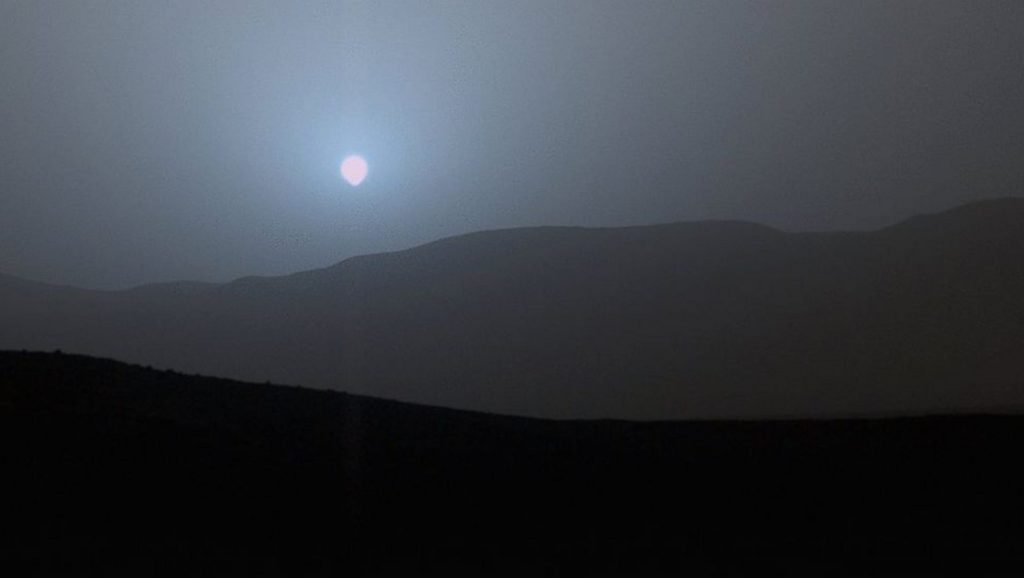 Why Are Mars&#8217; Sunsets Blue?