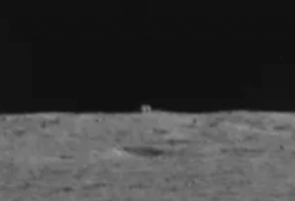 China&#8217;s Yutu 2 Rover Spots Cube-shaped &#8216;Mystery Hut&#8217; on Far Side of the Moon